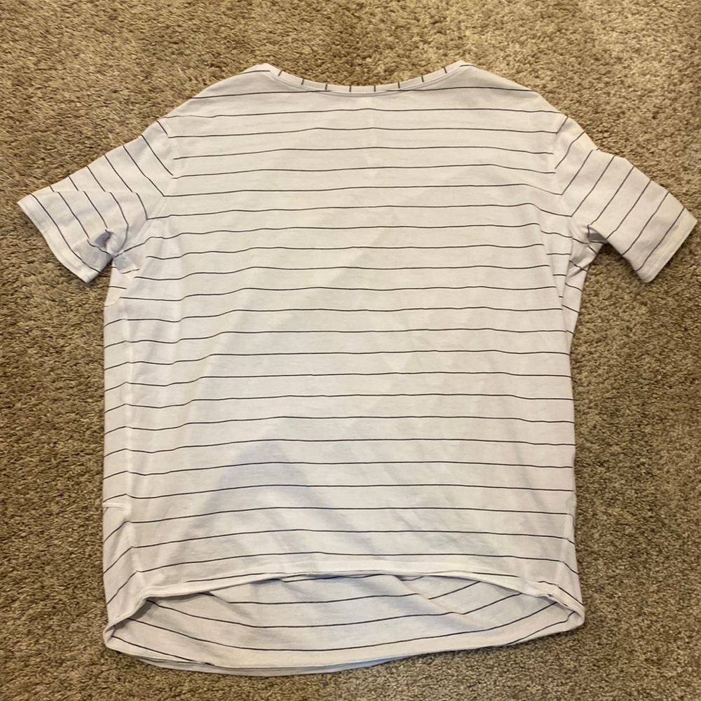 Lululemon t-shirt